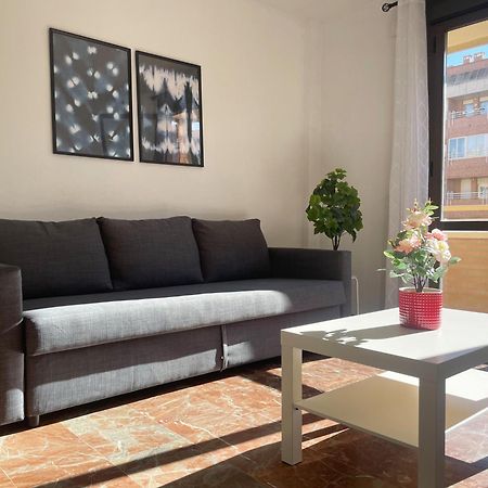 Apartamentos El Pilar Suites 3000 萨拉戈萨 外观 照片