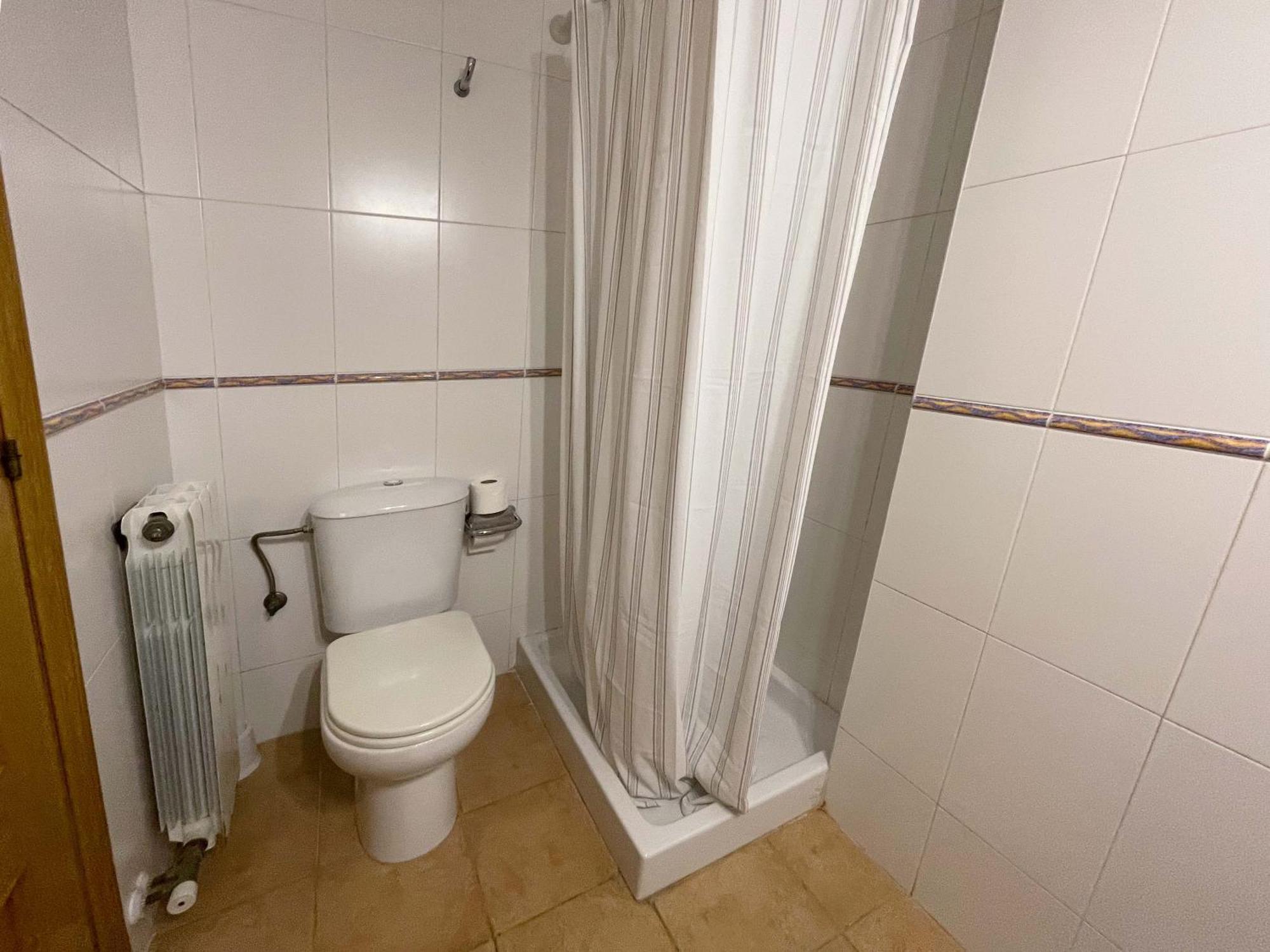 Apartamentos El Pilar Suites 3000 萨拉戈萨 外观 照片