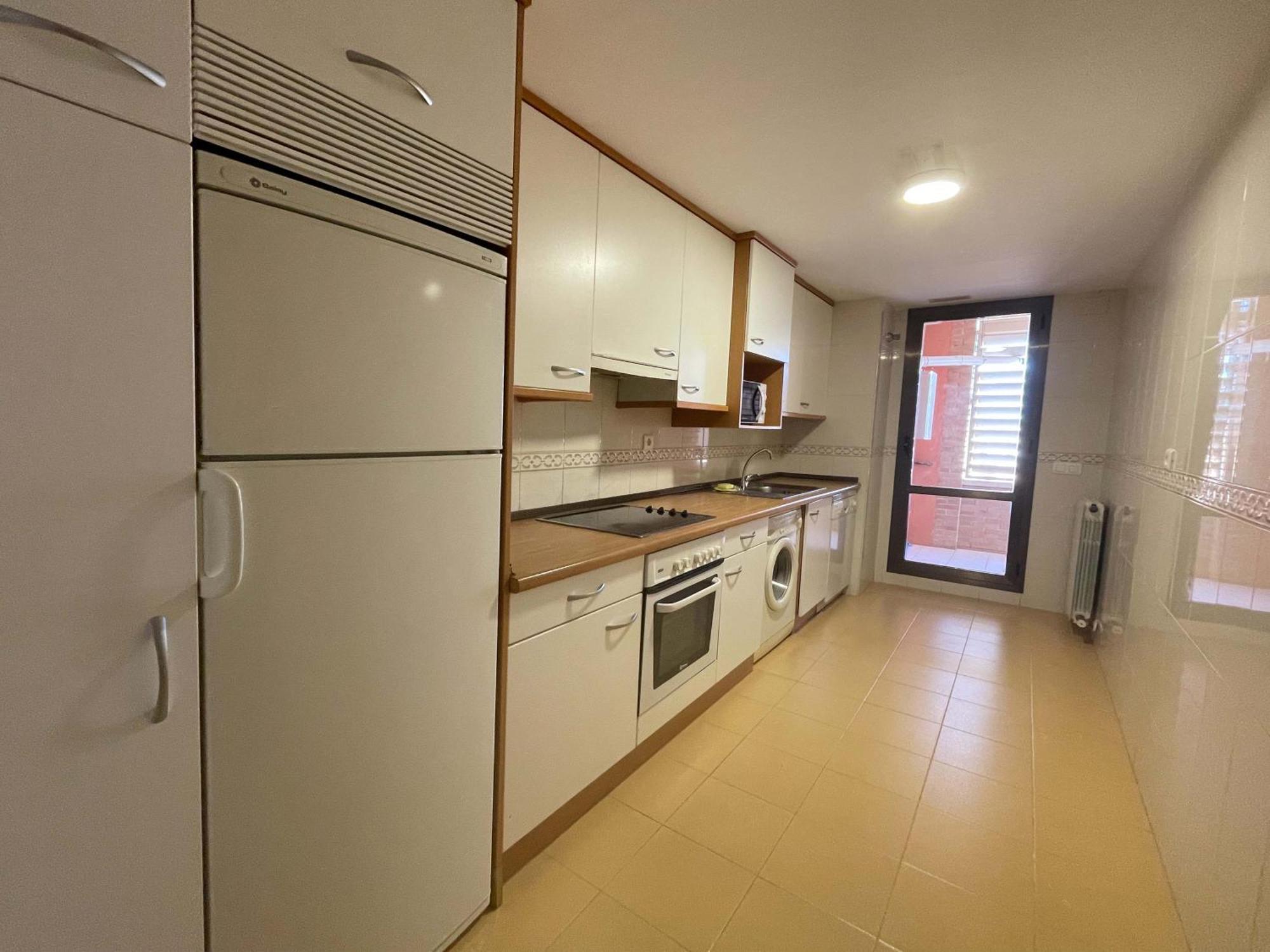 Apartamentos El Pilar Suites 3000 萨拉戈萨 外观 照片