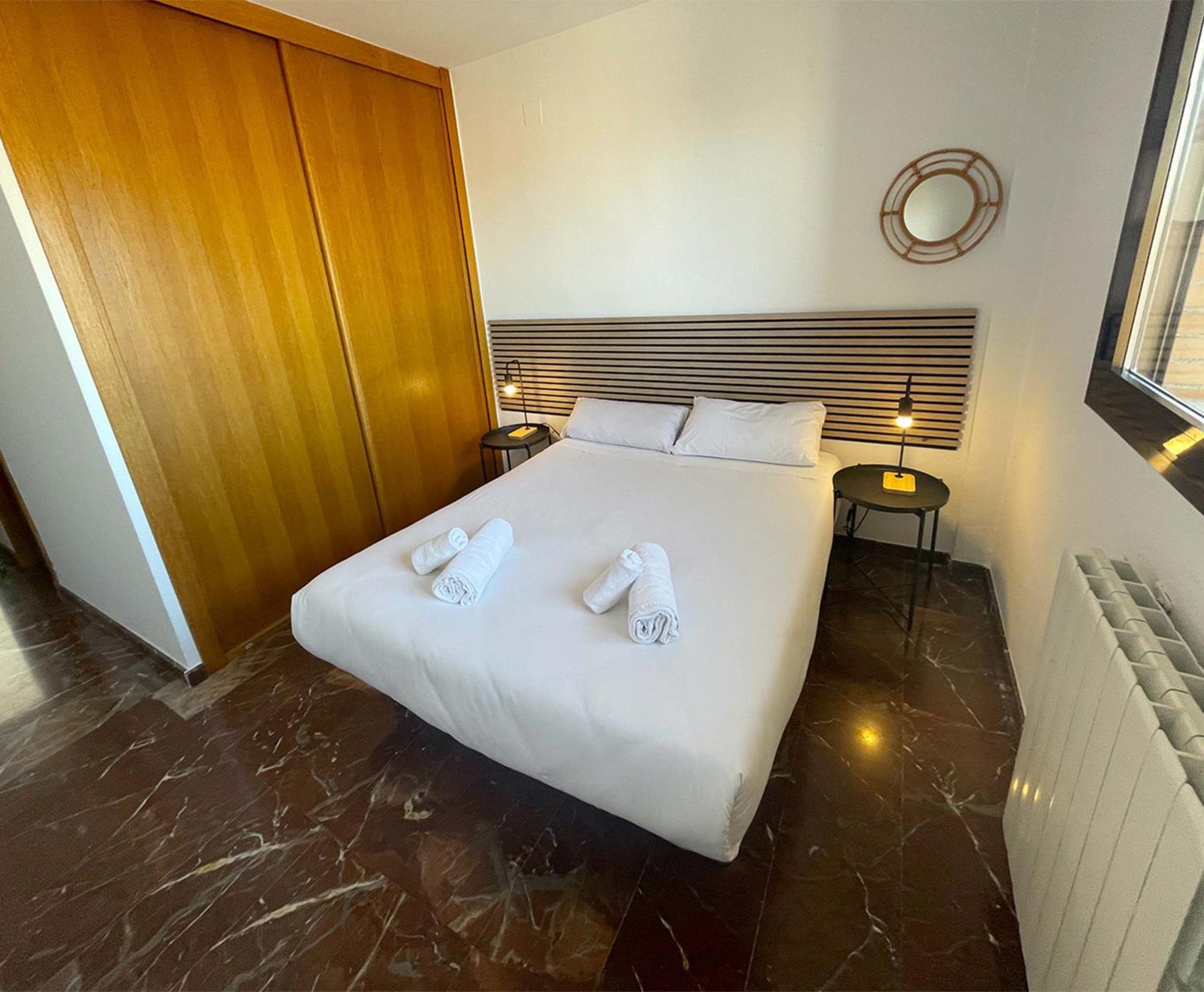 Apartamentos El Pilar Suites 3000 萨拉戈萨 外观 照片